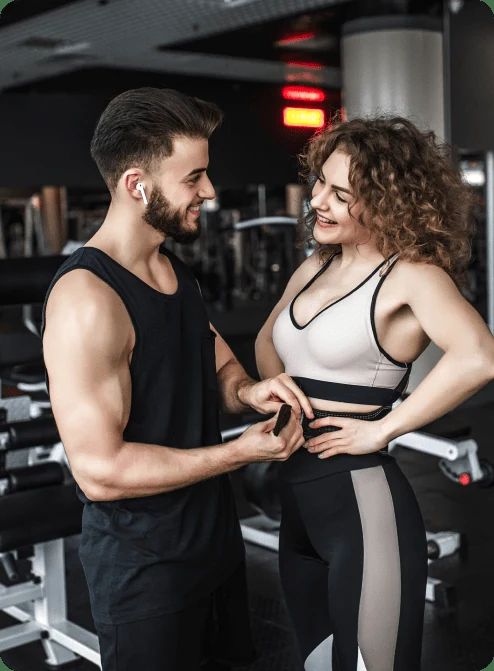 Fitness salonunda antrenman